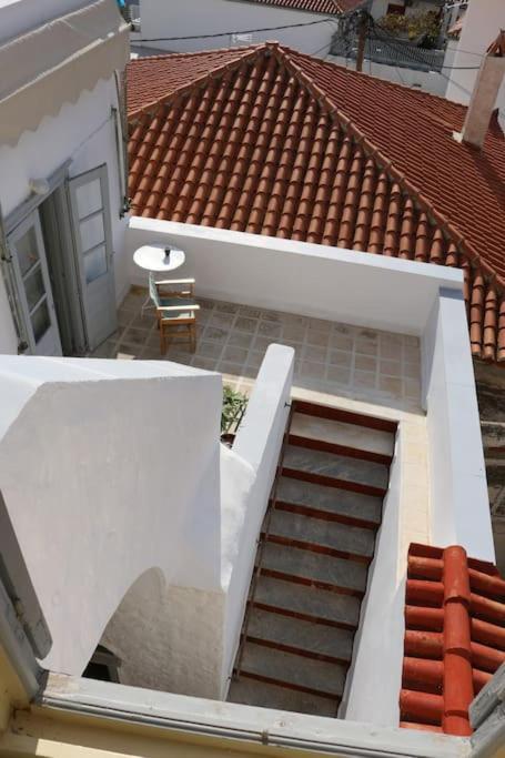 Christina'S Stone House Apartment Hydra  Luaran gambar