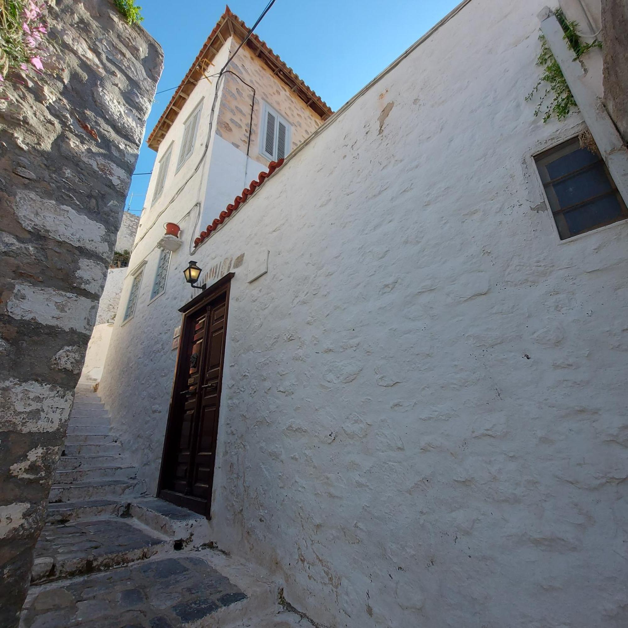 Christina'S Stone House Apartment Hydra  Luaran gambar
